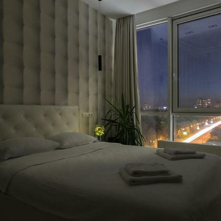 Black&White Apartment In Smart Plaza Κίεβο Εξωτερικό φωτογραφία