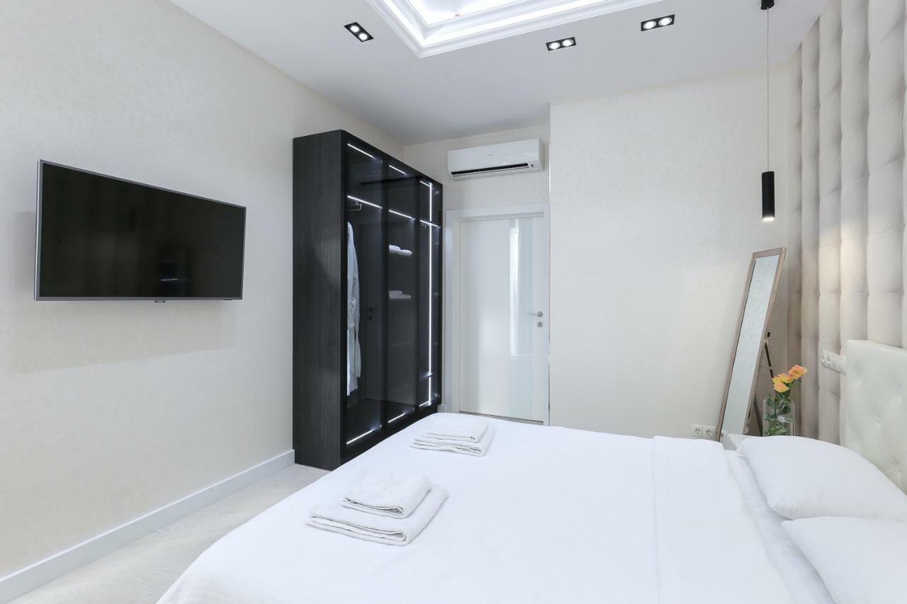 Black&White Apartment In Smart Plaza Κίεβο Εξωτερικό φωτογραφία