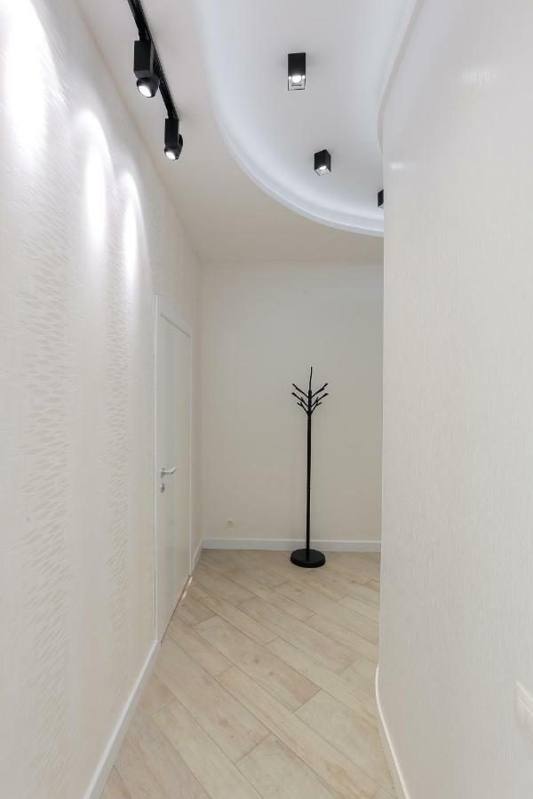 Black&White Apartment In Smart Plaza Κίεβο Εξωτερικό φωτογραφία