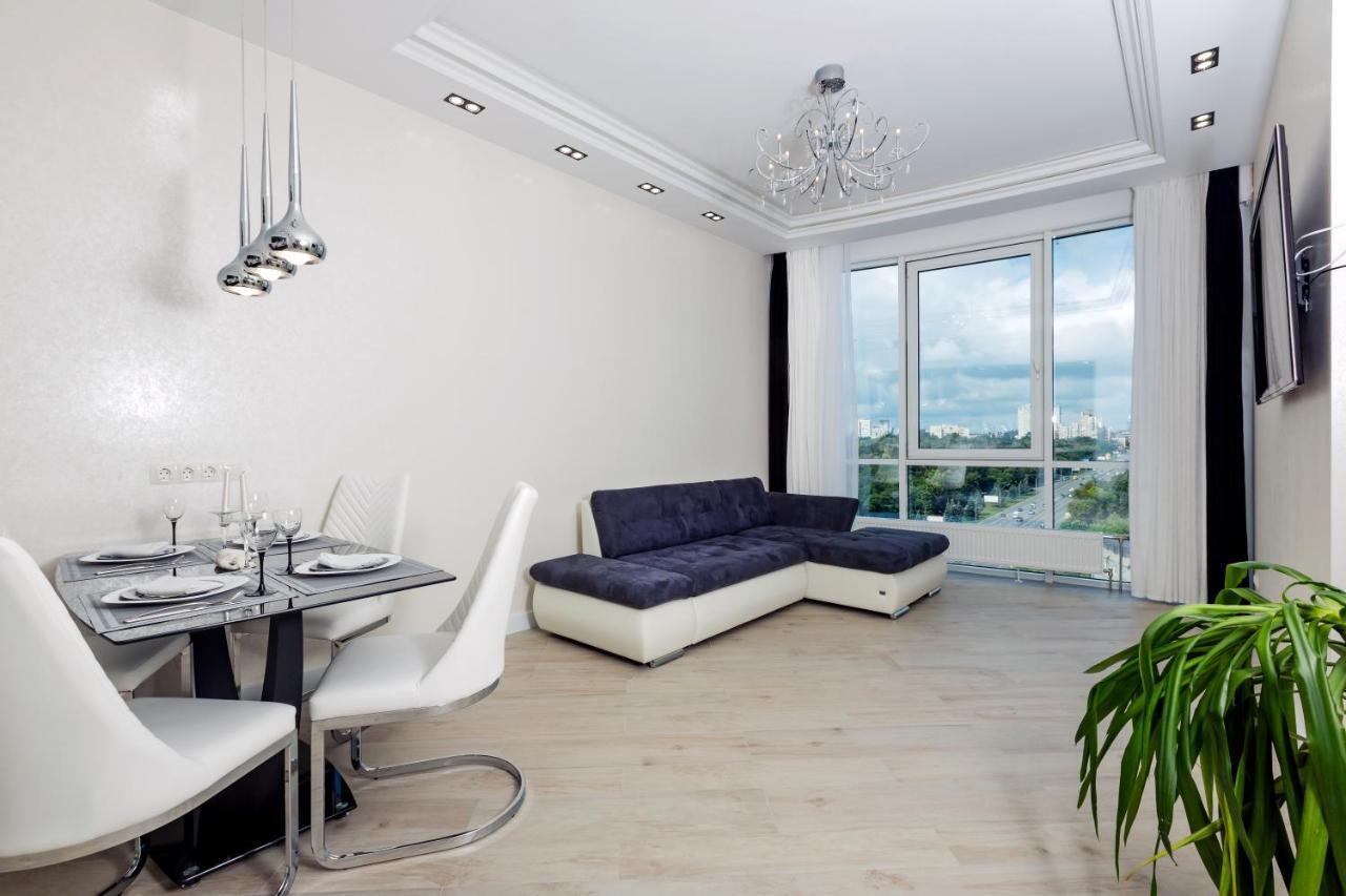 Black&White Apartment In Smart Plaza Κίεβο Εξωτερικό φωτογραφία
